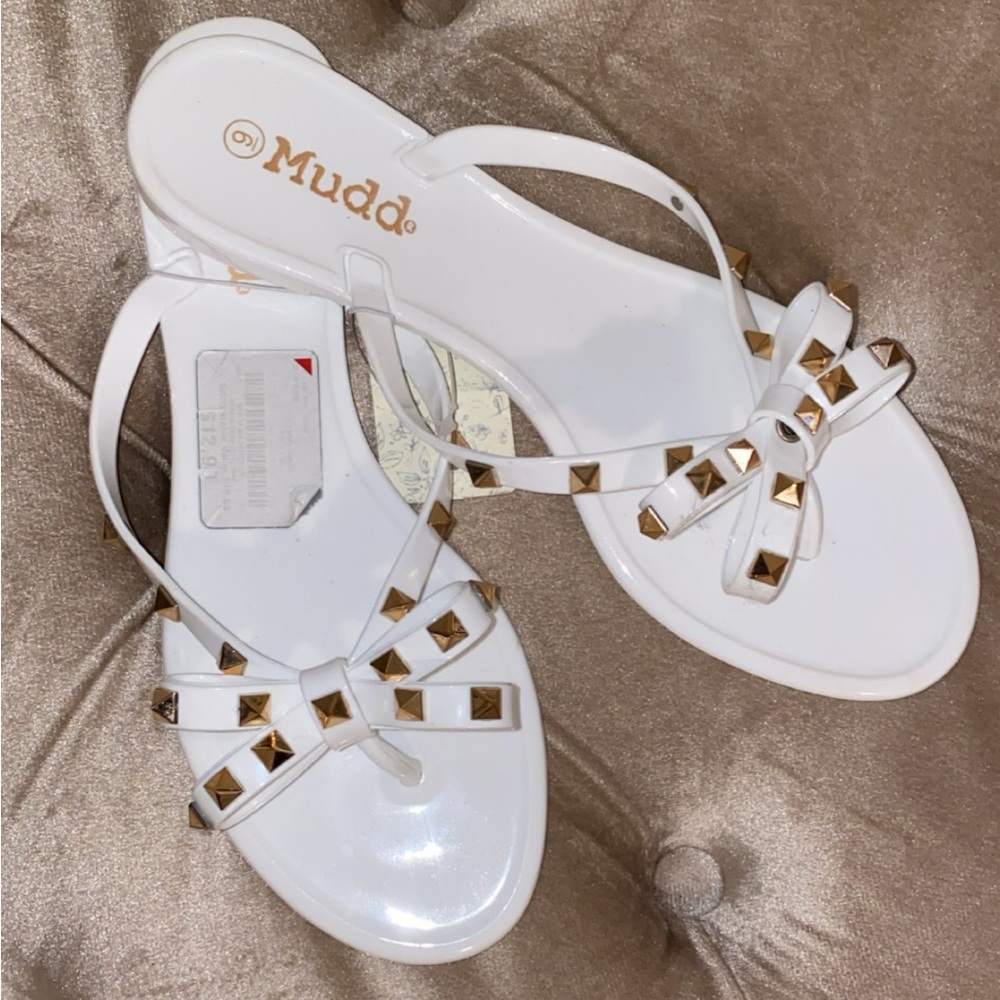 Mudd sandals